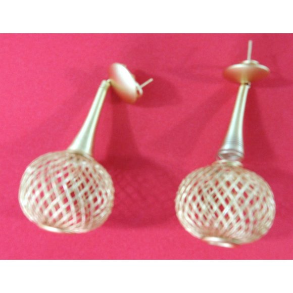 Unknown Jewelry - Earrings Spring Globes Gold Metal NEW